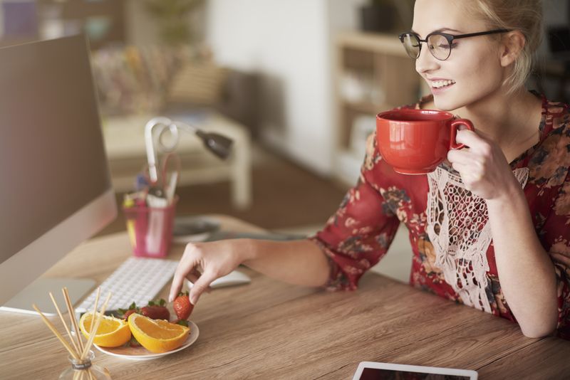 Gesunde Snacks – diese Fitmacher eignen sich fürs Büro!